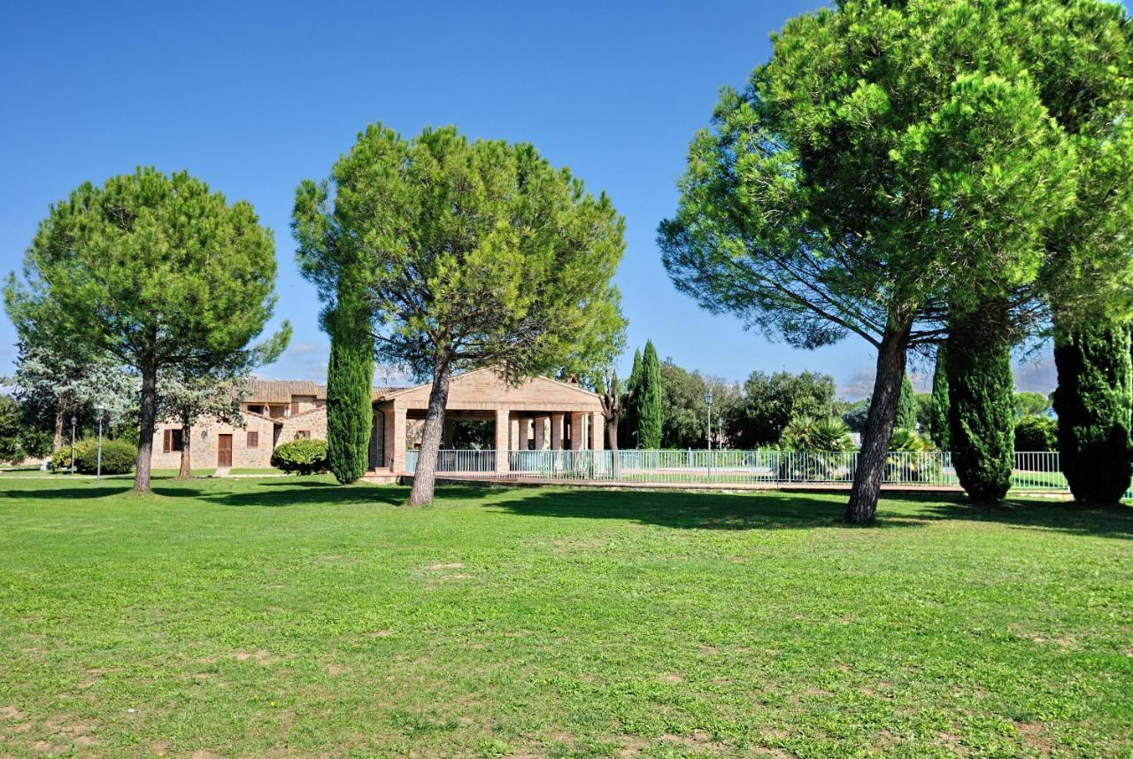 I Casali Della Ghisleria Villa Ospedalicchio Exterior photo